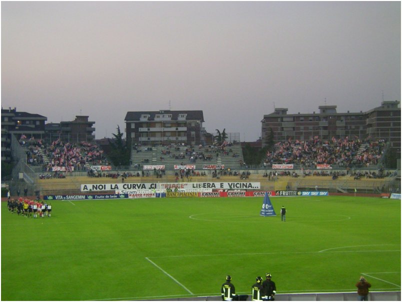 Piacenza - Arezzo  31.04.2005 018